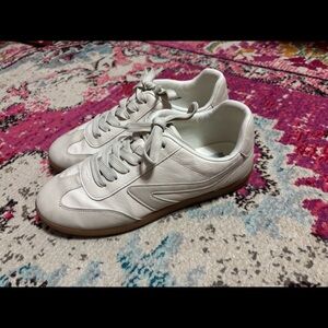 Dolce vita sneakers